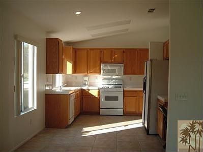 2nd image of 49690 Lincoln Dr