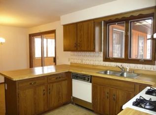 N1287 Holmnlane Rd, Waupaca, WI 54981