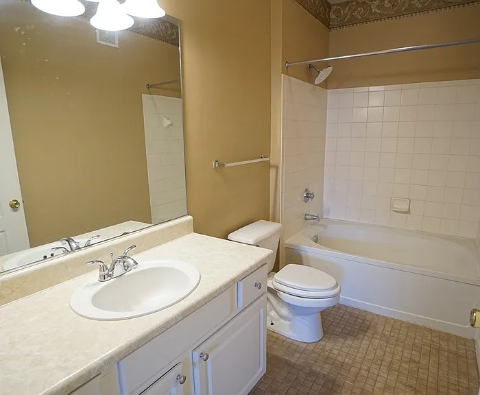 18004 Villa Creek Dr — Photo 15