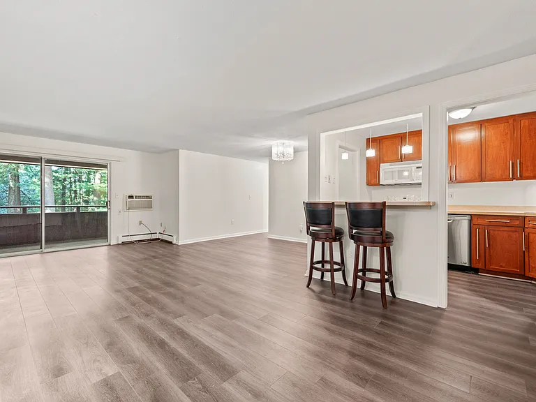 38 Rambling Brook Ln #B6 — Photo 9