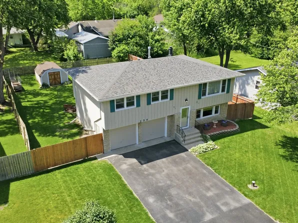 134 Michael Ln, New Lenox, IL 60451