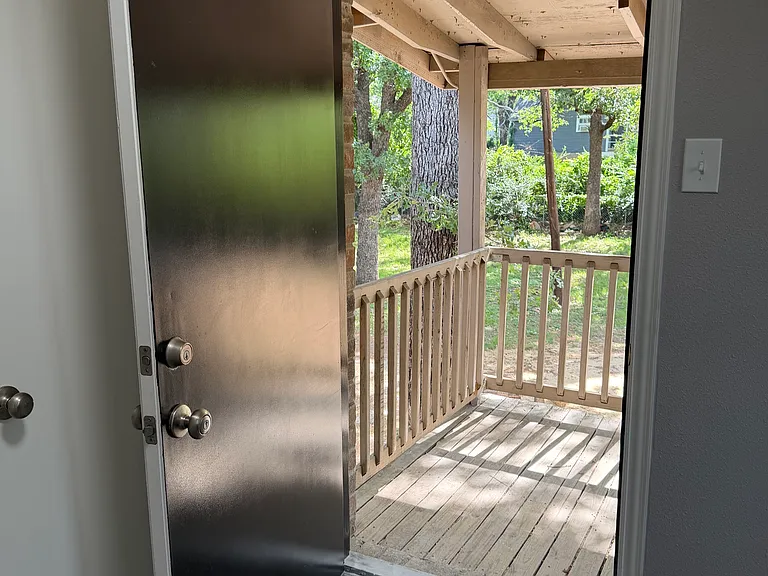 2304 N Elm St #A — Photo 11