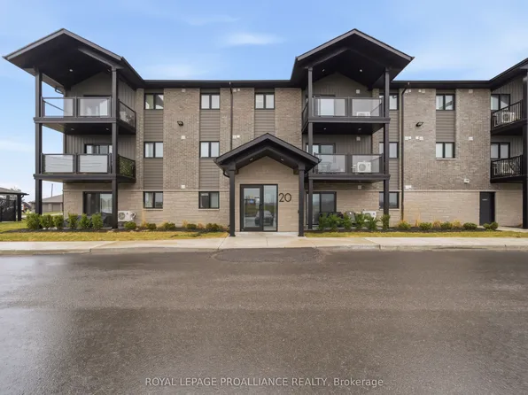 20 Hillside Meadow Dr #208, Quinte West, ON K8V 0J5