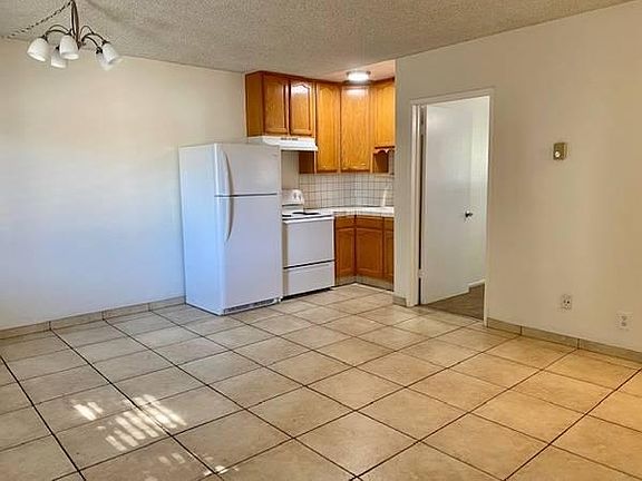 2nd image of 112 S Avenue 66