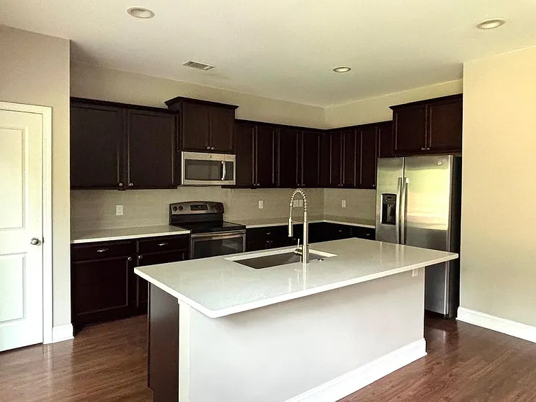 120 Richmond Walk Dr — Photo 6