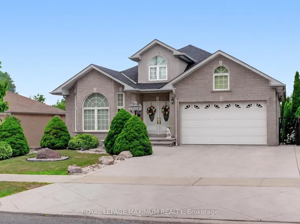 378 Rustic Rd, Toronto, ON M6L 1W7