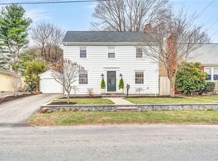 165 Dover Ave, East Providence, RI 02914