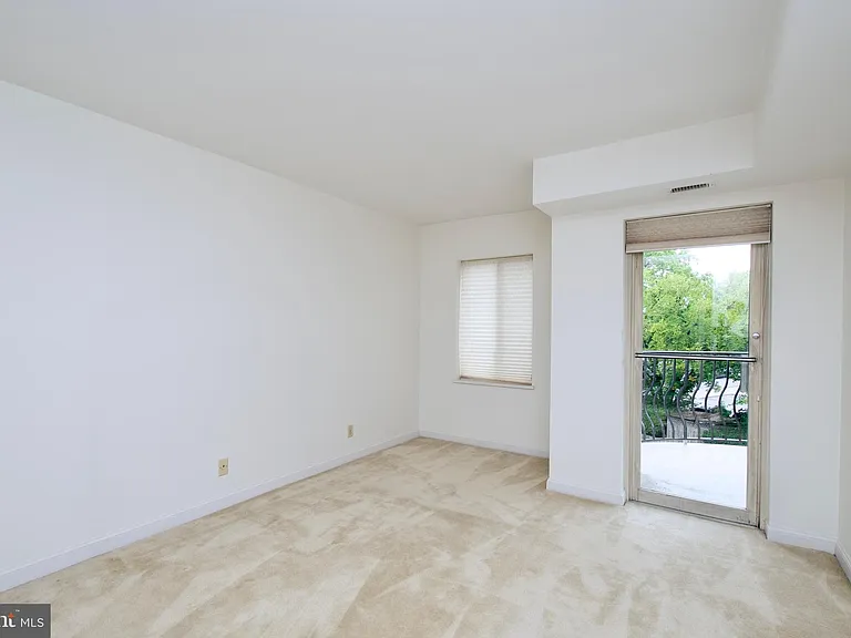 1250 S Washington St #218 — Photo 19