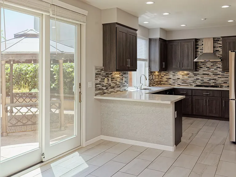 1012 Trailside Dr — Photo 14