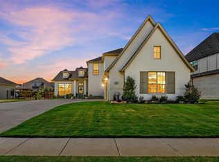 816 Highlands Ave, Aledo, TX 76008