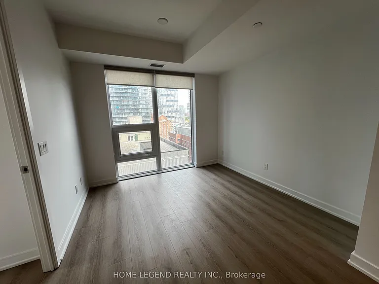 100 Queen St E #1515 — Photo 5