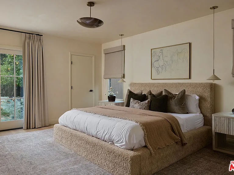 145 N Willaman Dr — Photo 14