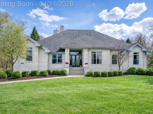 7417 Steeplechase Ct, Saline, MI 48176
