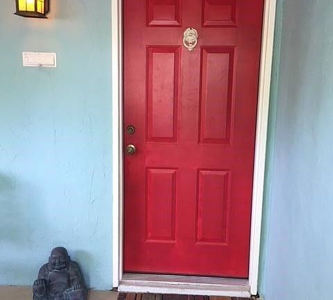 Come On In!