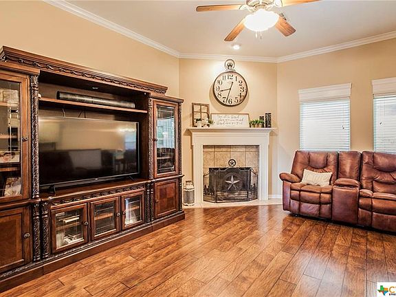 4th image of 5832 Alexandria Dr