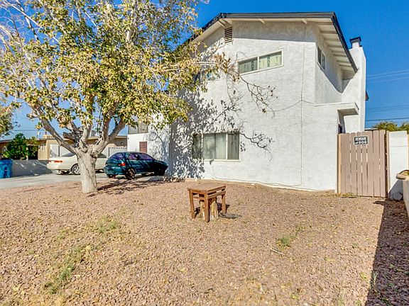 3rd image of 2805 Howard Dr