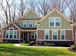 1582 Indian Bluffs Dr, Hamilton Twp, OH 45039