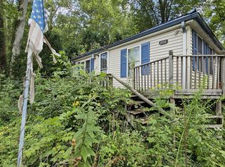 8856 S Sleepy Hollow Rd, Waldron, IN 46182