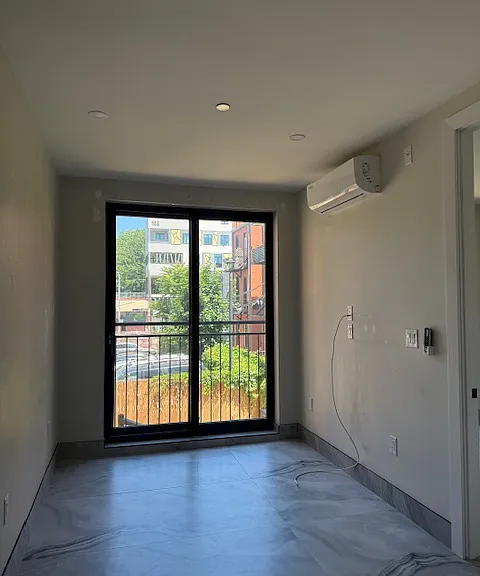 637 Quincy St #2B — Photo 3
