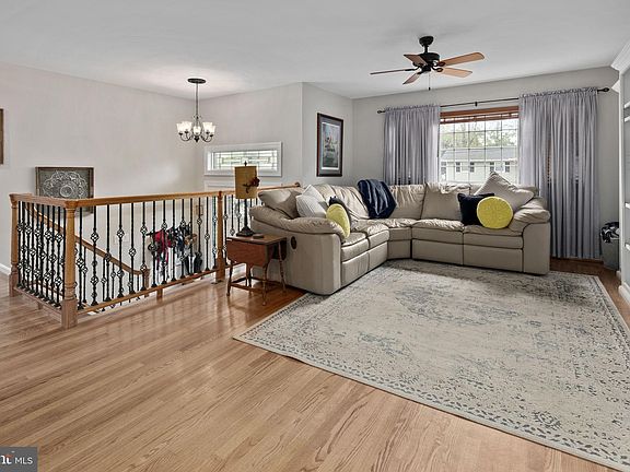 4th image of 8434 Cherry Valley Ln