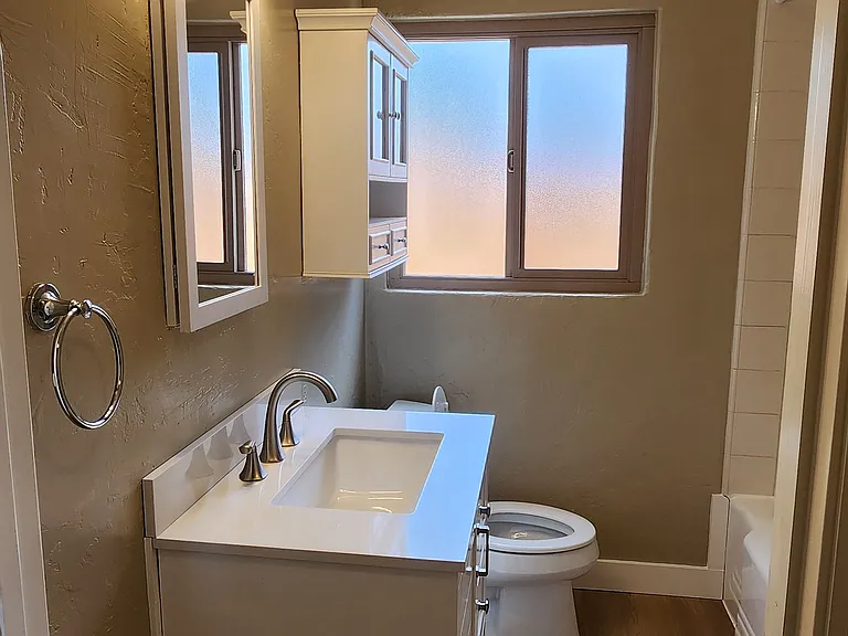 609 Hope St — Photo 16
