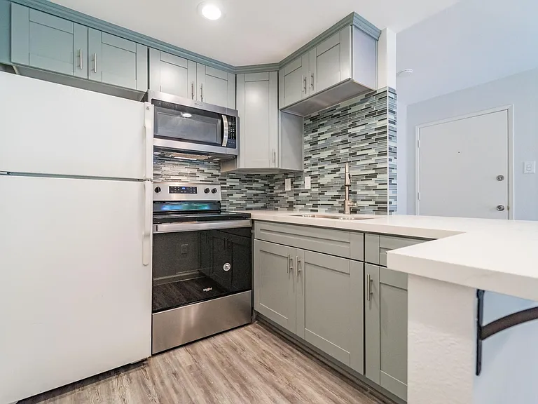 240 Iron Dr #4 — Photo 14
