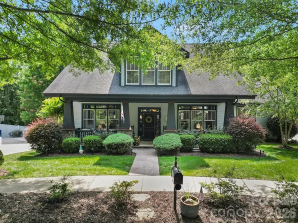 1075 Gardenia St, Fort Mill, SC 29708