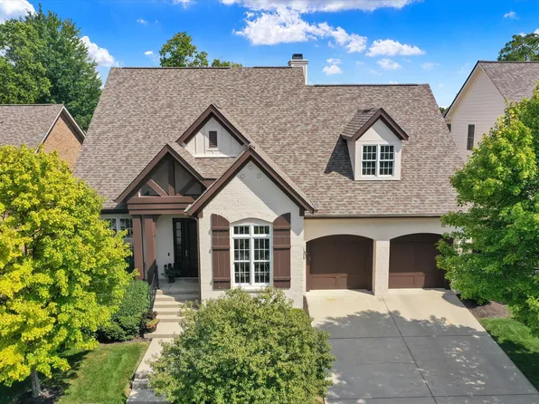 15571 Bridgewater Club Blvd, Carmel, IN 46033