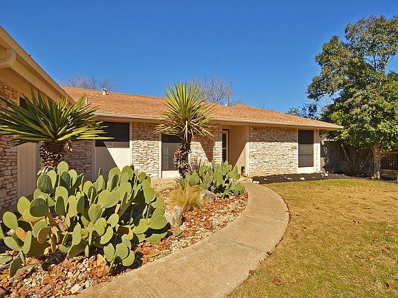 5th image of 7014 Whispering Creek Dr