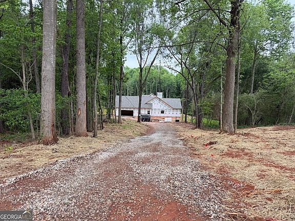 5th image of 105 Carlan Rd