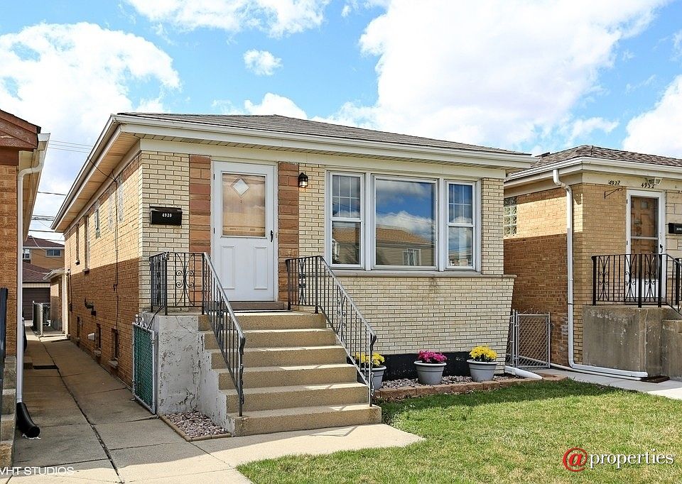 Home at 4930 Michigan, Schiller Park