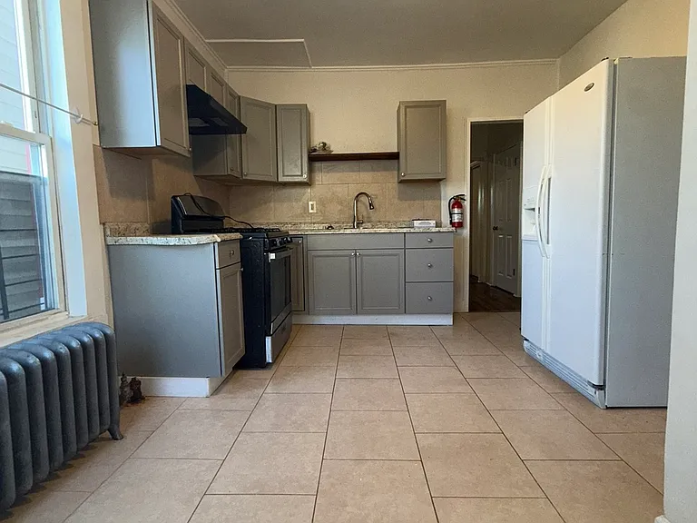 477 Park Ave #1 — Photo 1