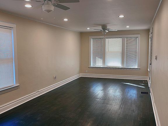 2nd image of 2229 S Lombard Ave