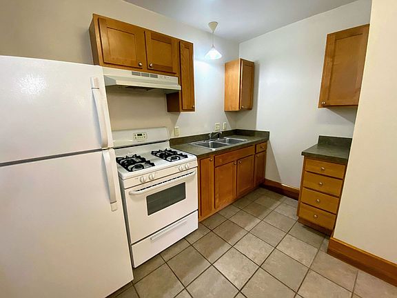5th image of 1448 Lake Dr SE #5