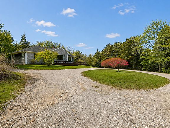 4th image of 10 Pease Point Way