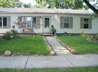 30 Arlington Dr, Romeoville, IL 60446