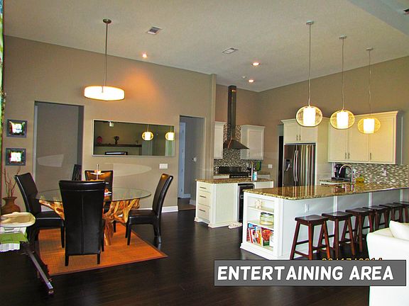 3rd image of 2026 Fontainebleau Ct