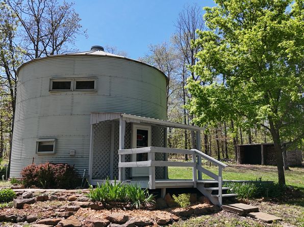 21050 E Hwy M, Stockton, MO 65785