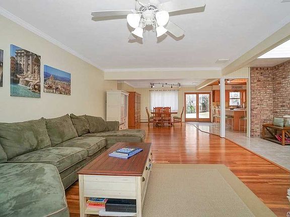 4th image of 22 Sheppard Ln