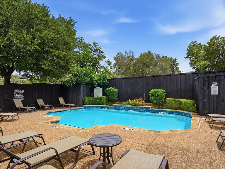 4723 Bradford Dr #B — Photo 26