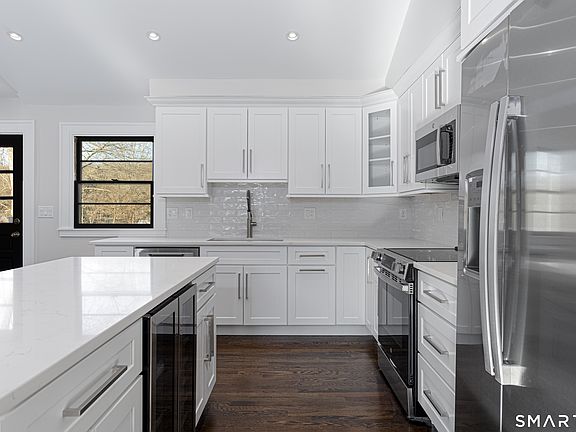 2nd image of 338 Stevenson Road