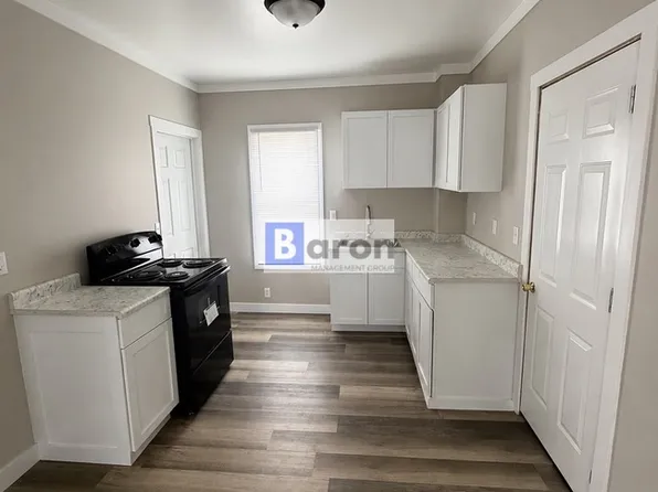 1014 Obrien St, South Bend, IN 46628