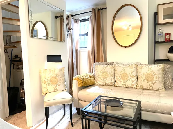 319 East 105th Street image 13 of 24