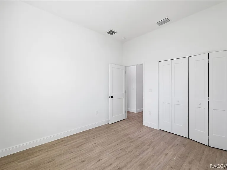 2652 W Paragon Ln — Photo 28
