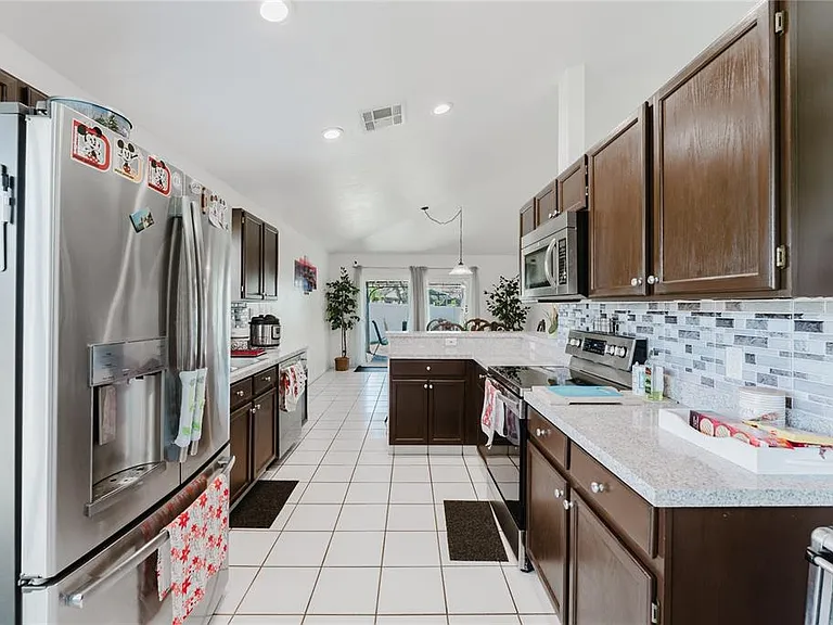 8859 Fort Jefferson Blvd — Photo 15