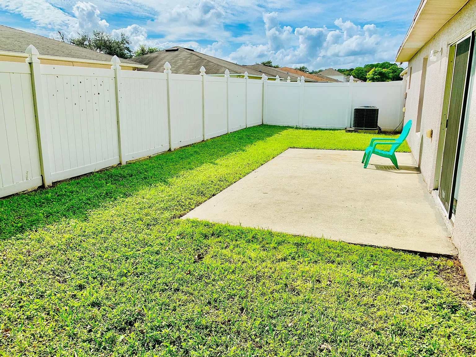 3 bed, 1465 sqft, $2,249 — Photo 4