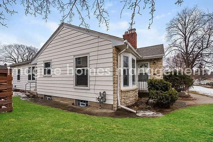 5925 Chicago Ave — Photo 12