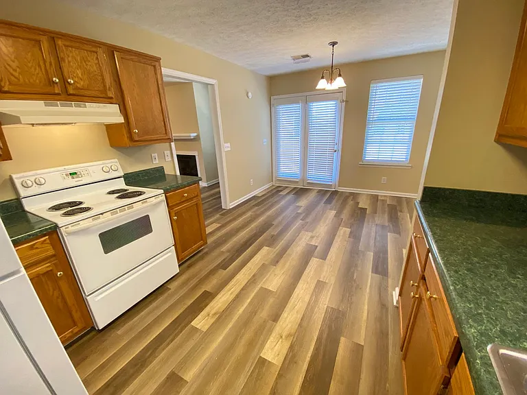 711 Fields Ln — Photo 6
