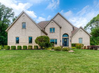 7602 W Old Colony Dr, New Palestine, IN 46163