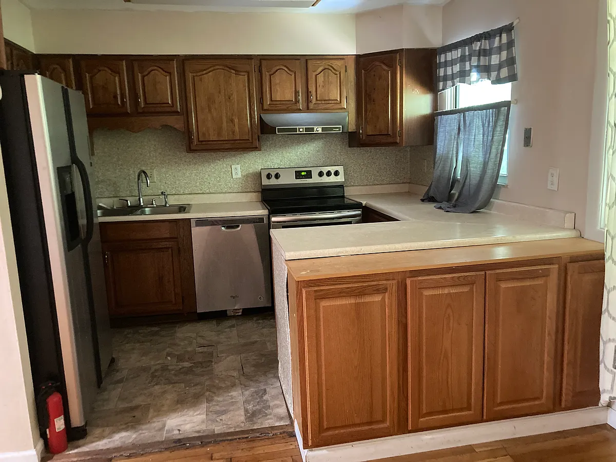 kitchen - 752 Carlsbad Rd